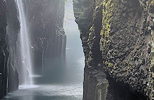 10 Takachiho Gorge (Kyushu)